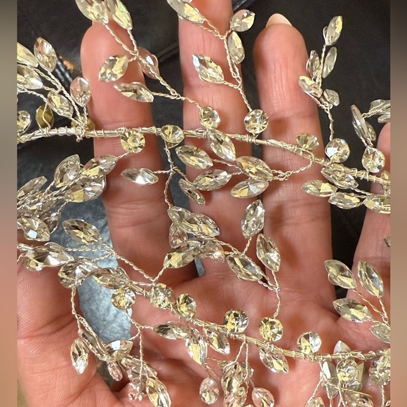 Bridal Crystal Hair Barrett - Picture 4 of 6